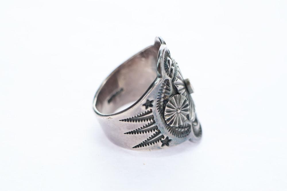 ◇インディアンジュエリー デルバート・ゴードン作 リング約25号 09408