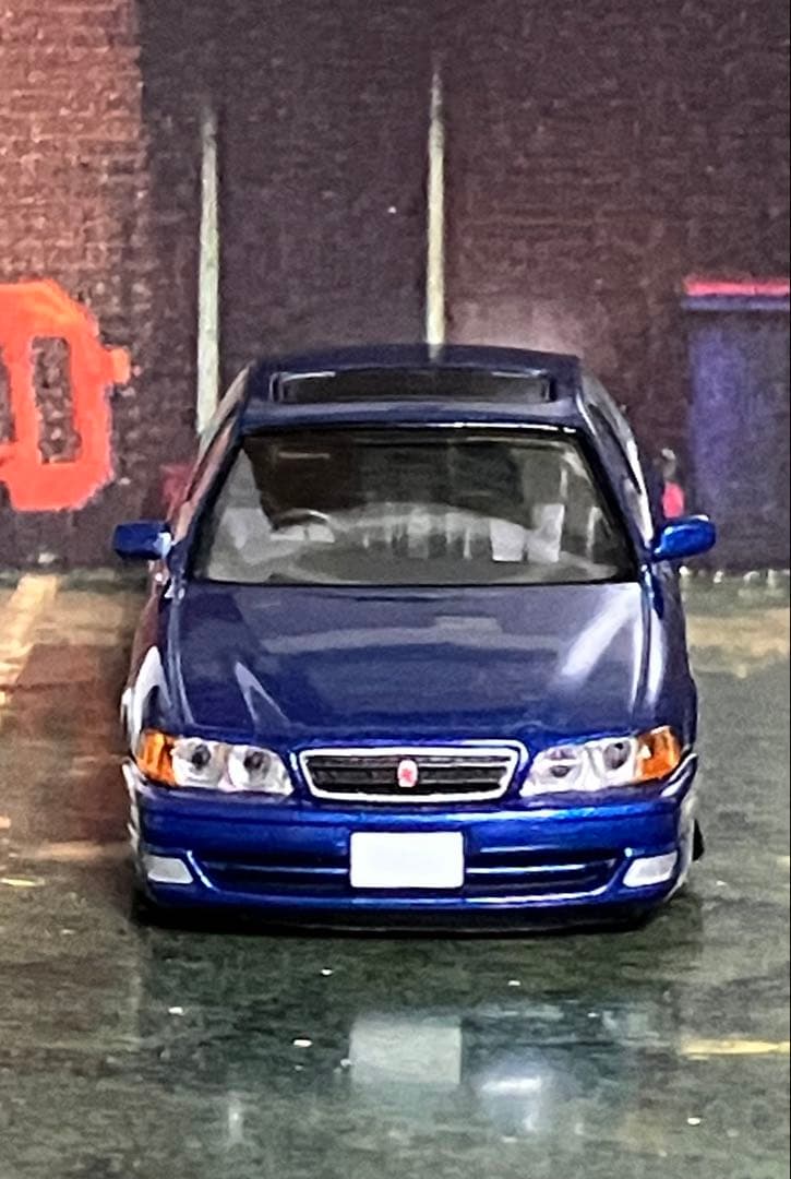 トミカリミテッド ツアラー セダン 1/64 ミニカー 改造