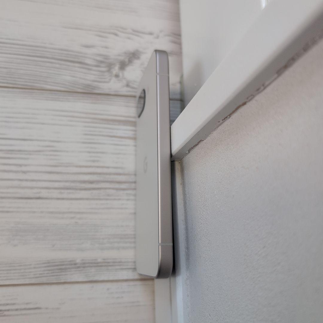 美品【使用少】Google Pixel9a ポーセリン 本体