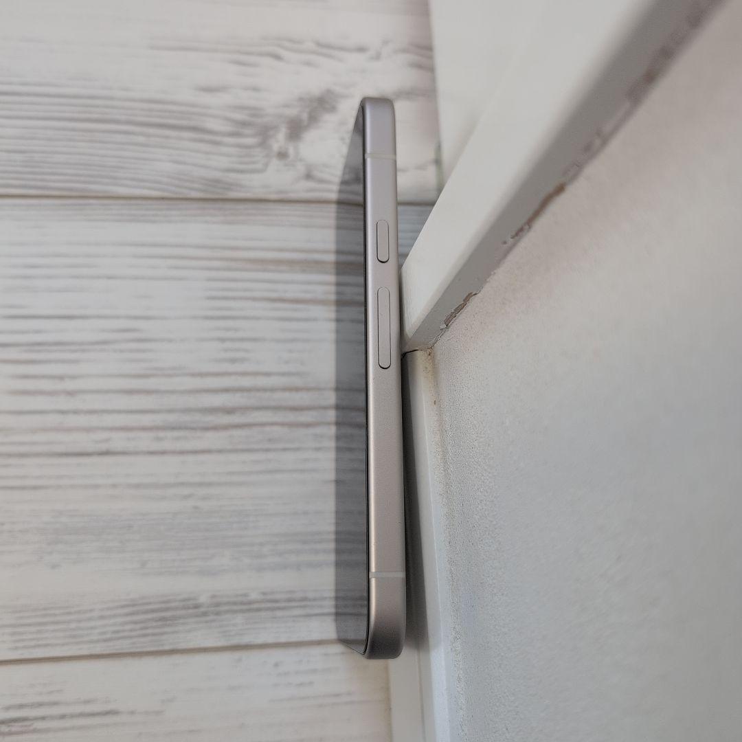 美品【使用少】Google Pixel9a ポーセリン 本体