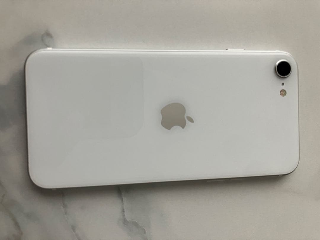 【美品】 iPhone SE 第2世代 SE2 64GB 本体