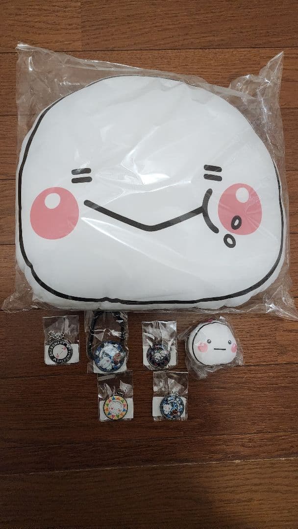 しろまるグッズ image.jpg