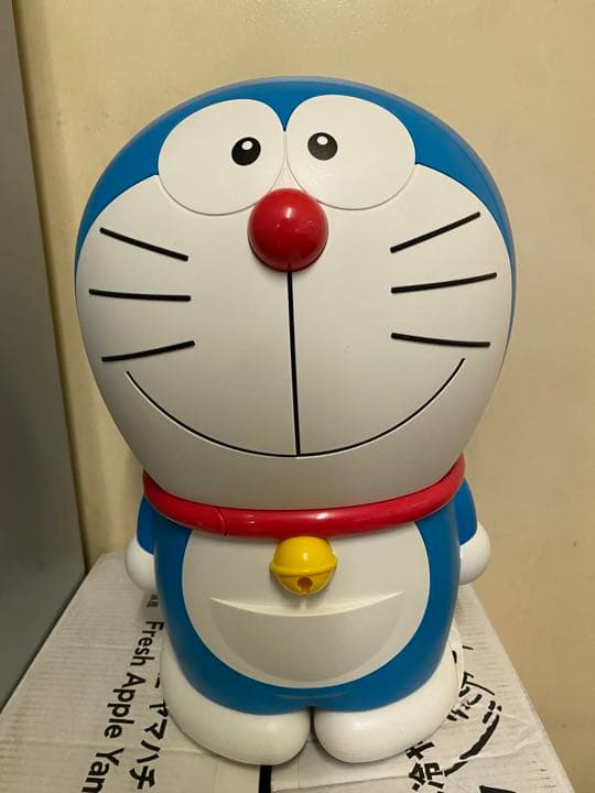 ドラえもん 冷温庫 保冷庫 冷蔵庫 非売品 - メルカリ