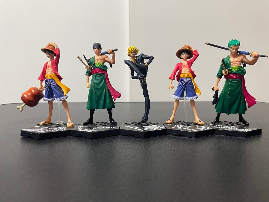 ワンピース フィギュア 5体セット⑫ - メルカリ