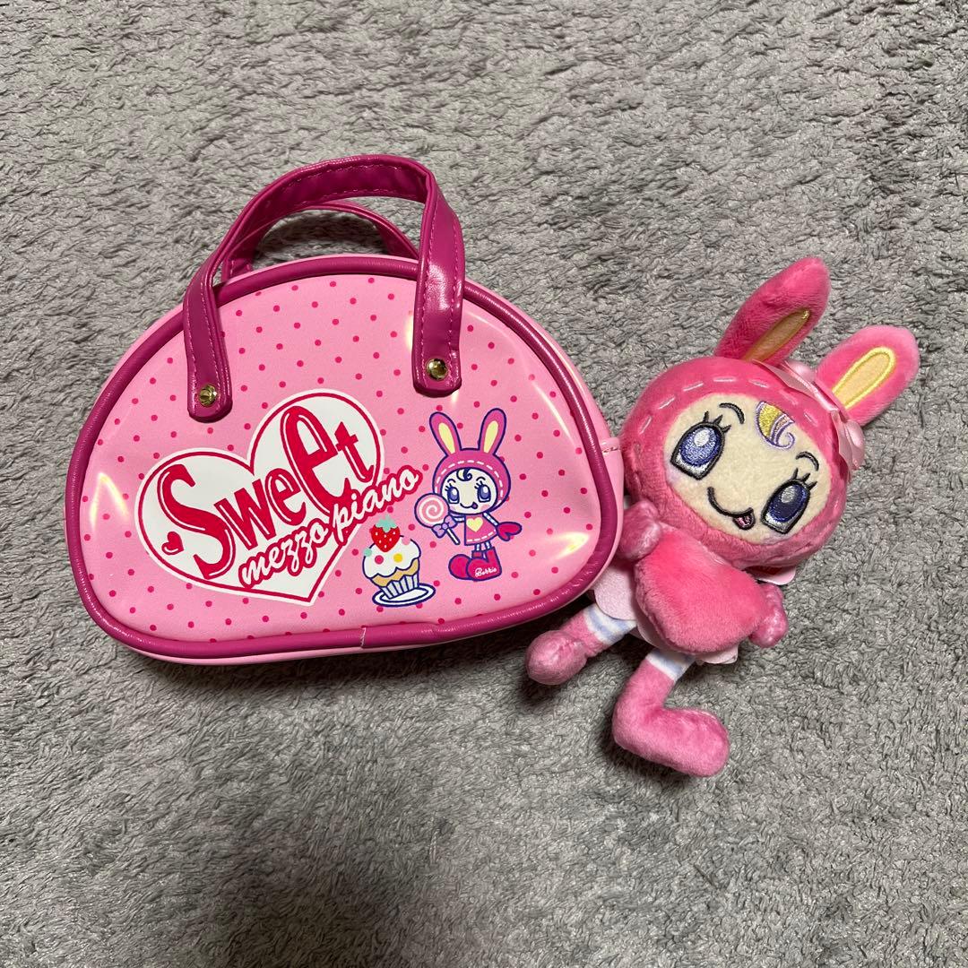 メゾピアノ×ハローキティ マスコット エナメルボストン風ポーチ ベリエ