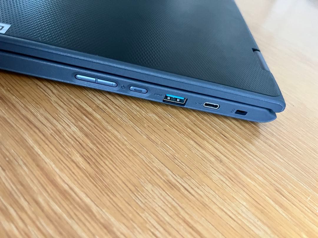 Chromebook本体 Lenovo 300e Chromebook 2nd Gen 81MB