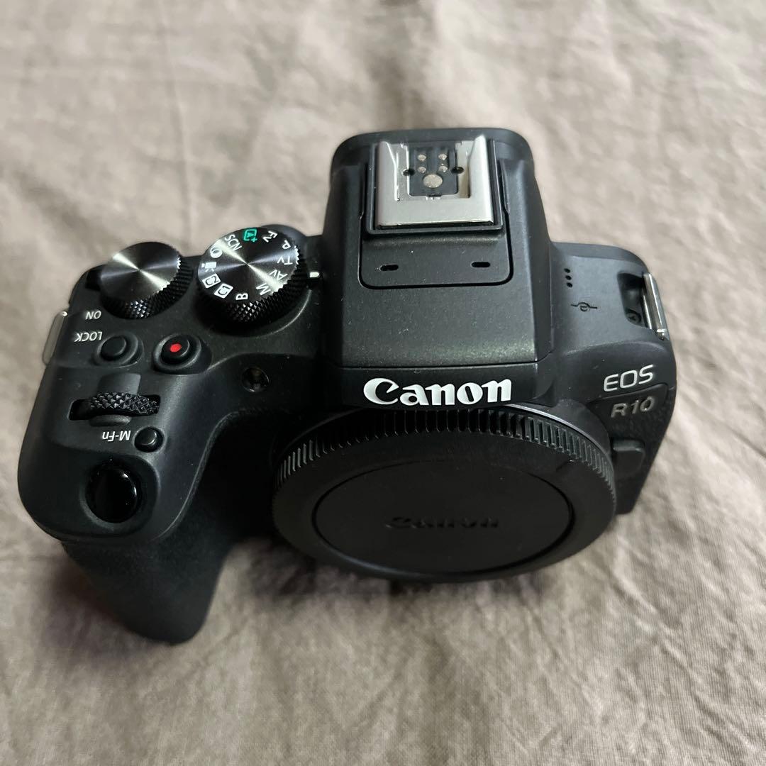 Canon EOS R10 ボディ 予備バッテリー付き