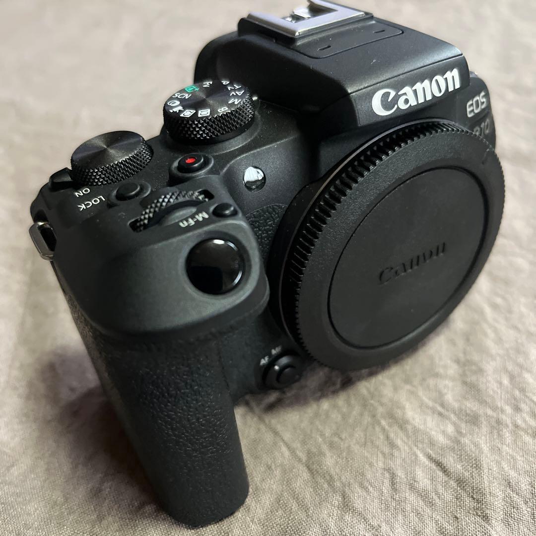 Canon EOS R10 ボディ 予備バッテリー付き