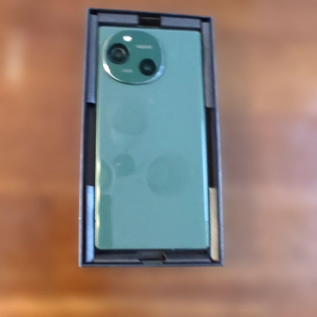 L*a様 SHARP　AQUOS R9　SH-M28AXG　極美品　SIMフリー