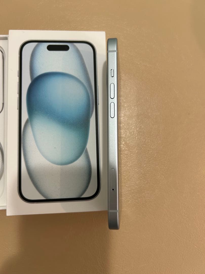 【新古品】Apple iPhone 15 本体