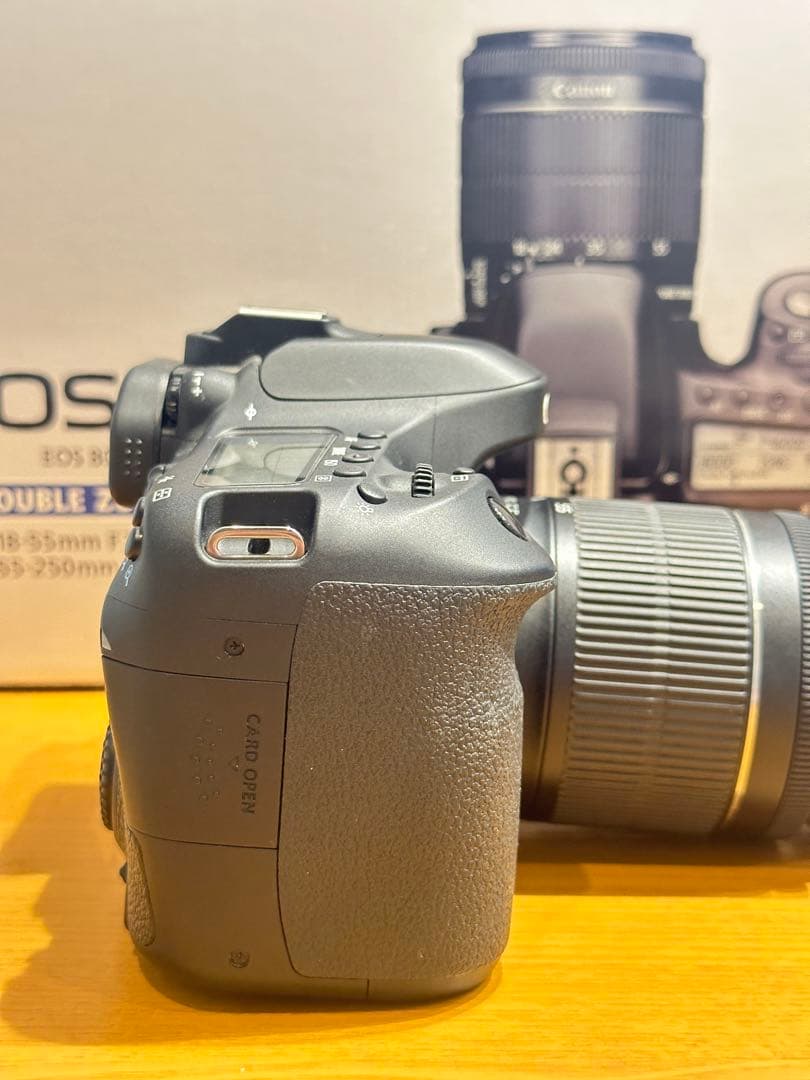 【美品】運動会に！Canon EOS80D ダブルズームレンズキット