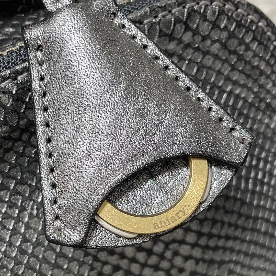 未使用✨️aniary アニアリ パイソン スネーク ボディバッグ シルバー