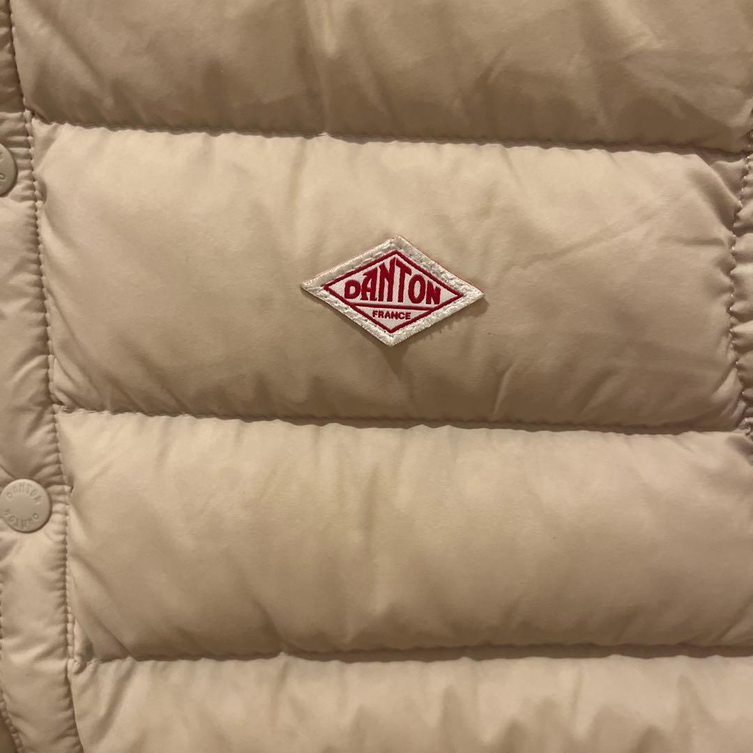 《美品・訳あり》DANTON インナーダウンベスト　サンドベージュ　Mサイズ