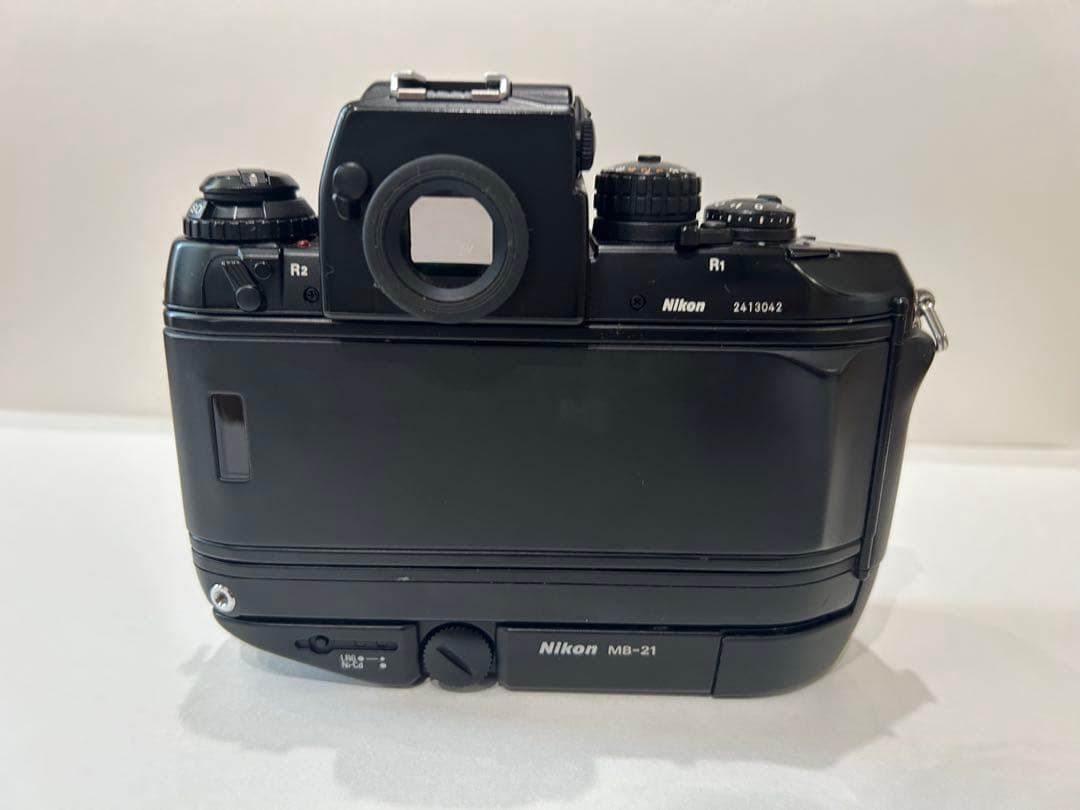 Nikon F4 一眼レフカメラ 28-105mmレンズ付き