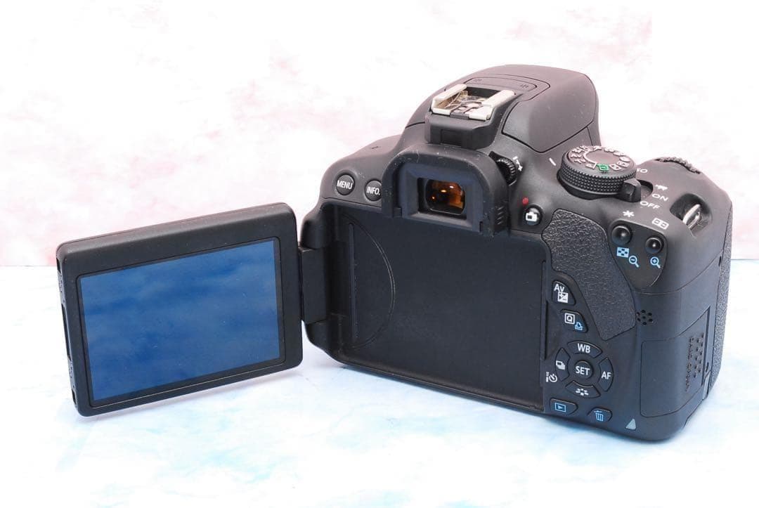 ★キャノン Kiss X7i★手ぶれ補正＆超望遠★一眼レフカメラ★バッグ付♪