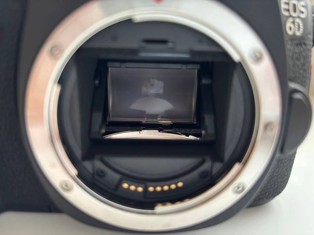 Canon EOS 6D デジタル一眼レフカメラ　本体