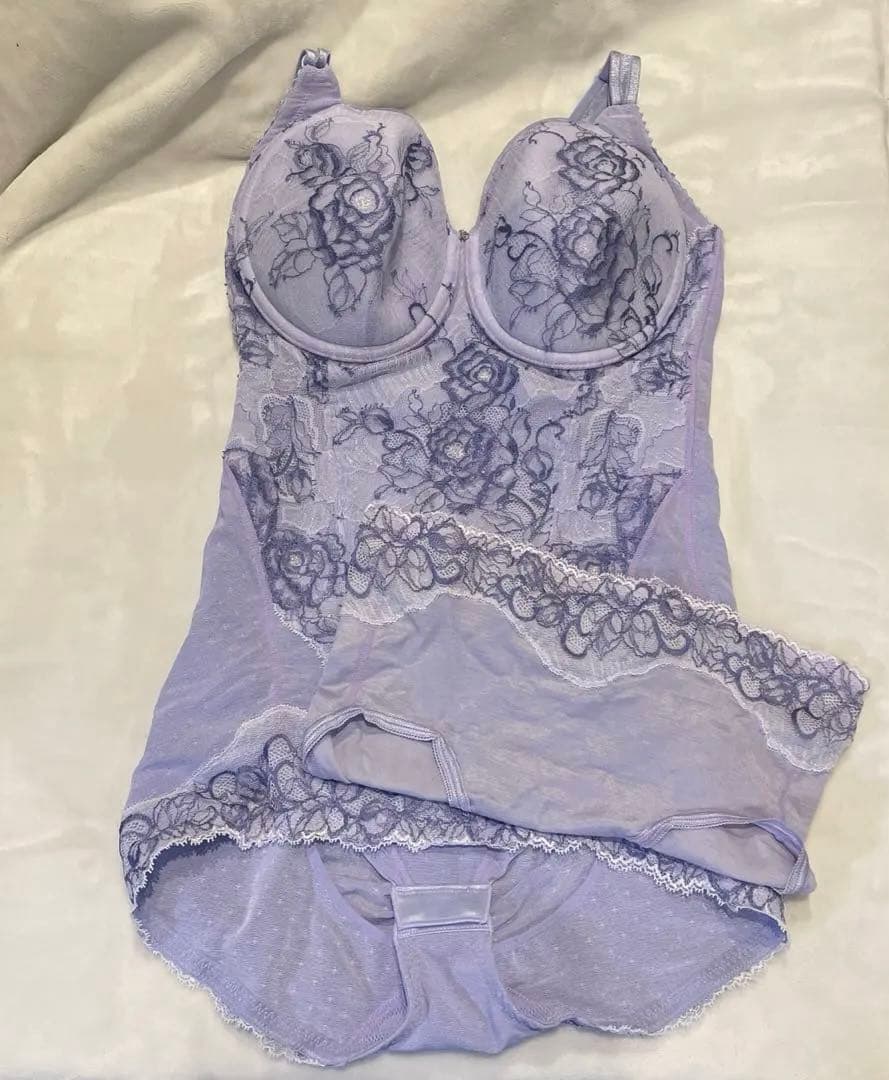 アリエルリュミエス イデラ ボディスーツ ショーツ セット新品未使用 レースデザインをリニューアル『デコルテ リュミエス イデラ』発売