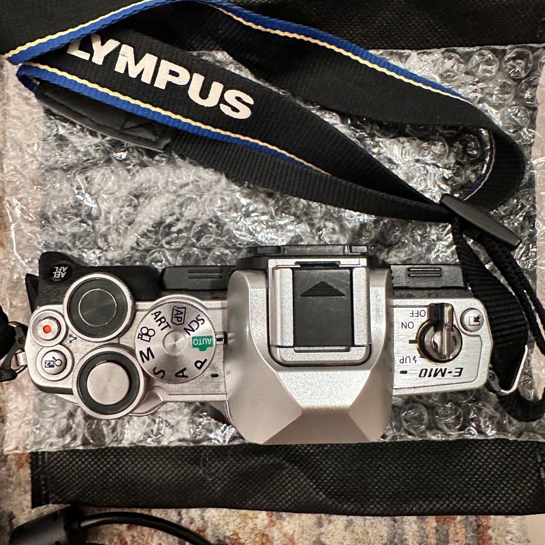 OLYMPUS OM-D E-M10 Mark Ⅳ