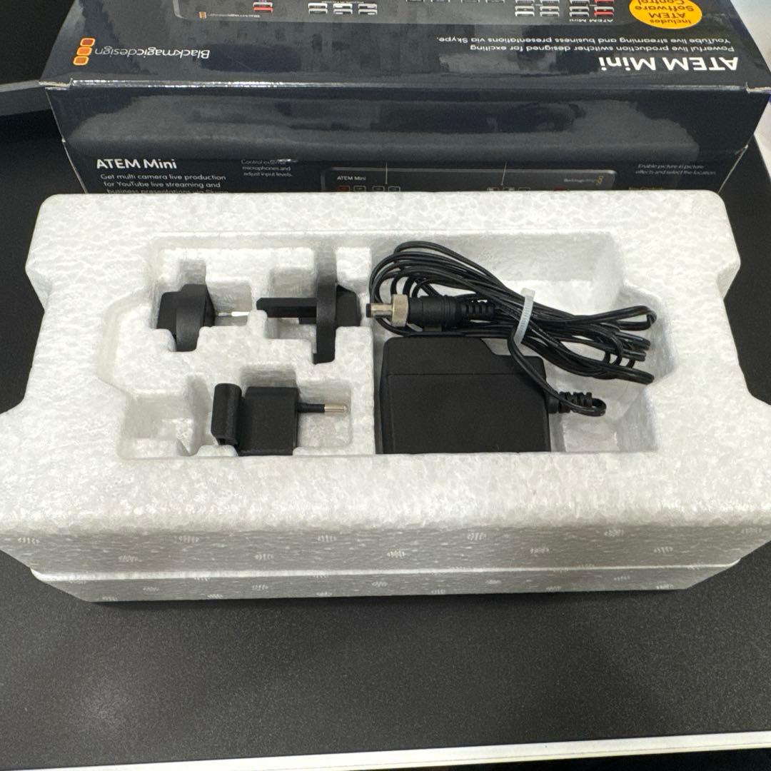 BlackMagic ATEM mini ライブプロダクションスイッチャー