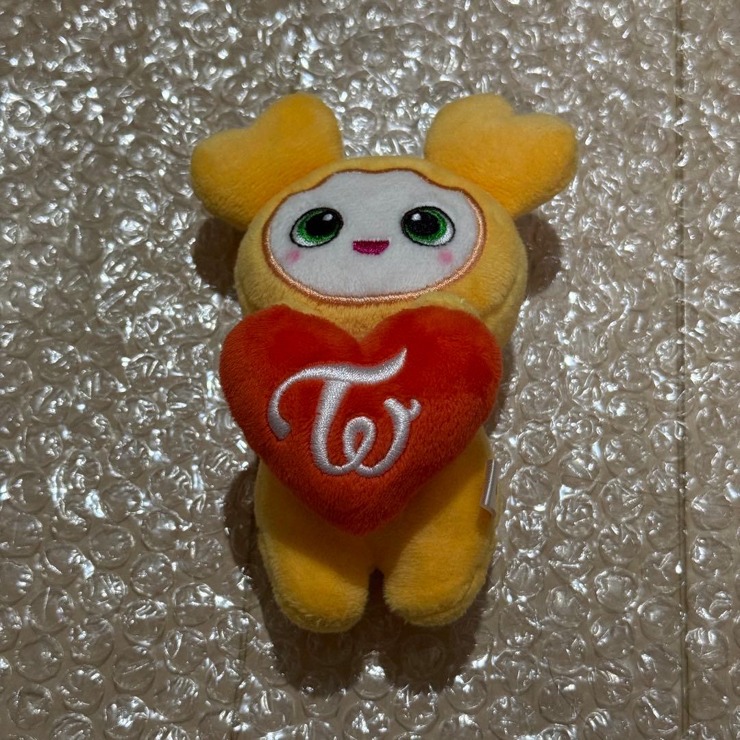 TWICE ジヒョ ジブリー ひっかけぬいぐるみ - メルカリ