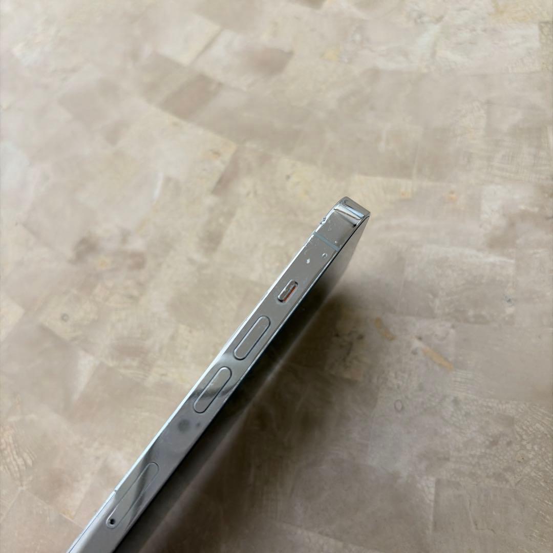 iphone 14pro 128gb シルバー 背面割れあり