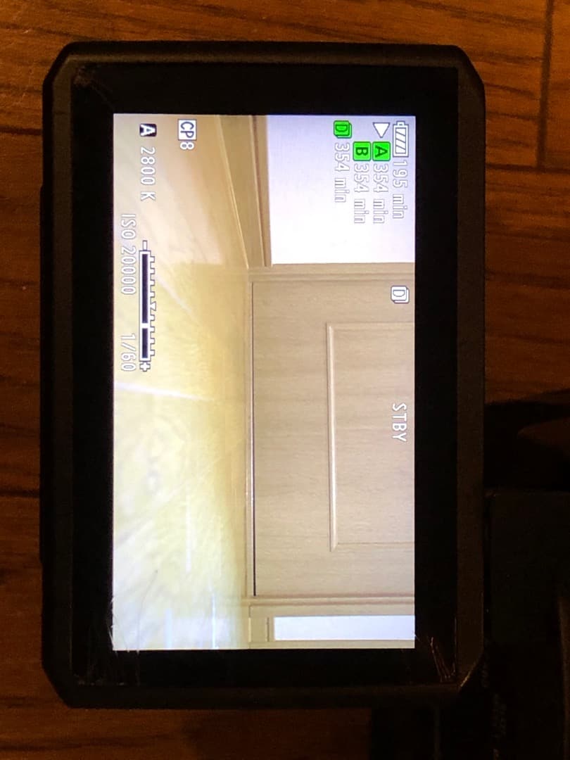 Canon EOS C100 ＋18-200 f3.5 レンズ付き シネマカメラ