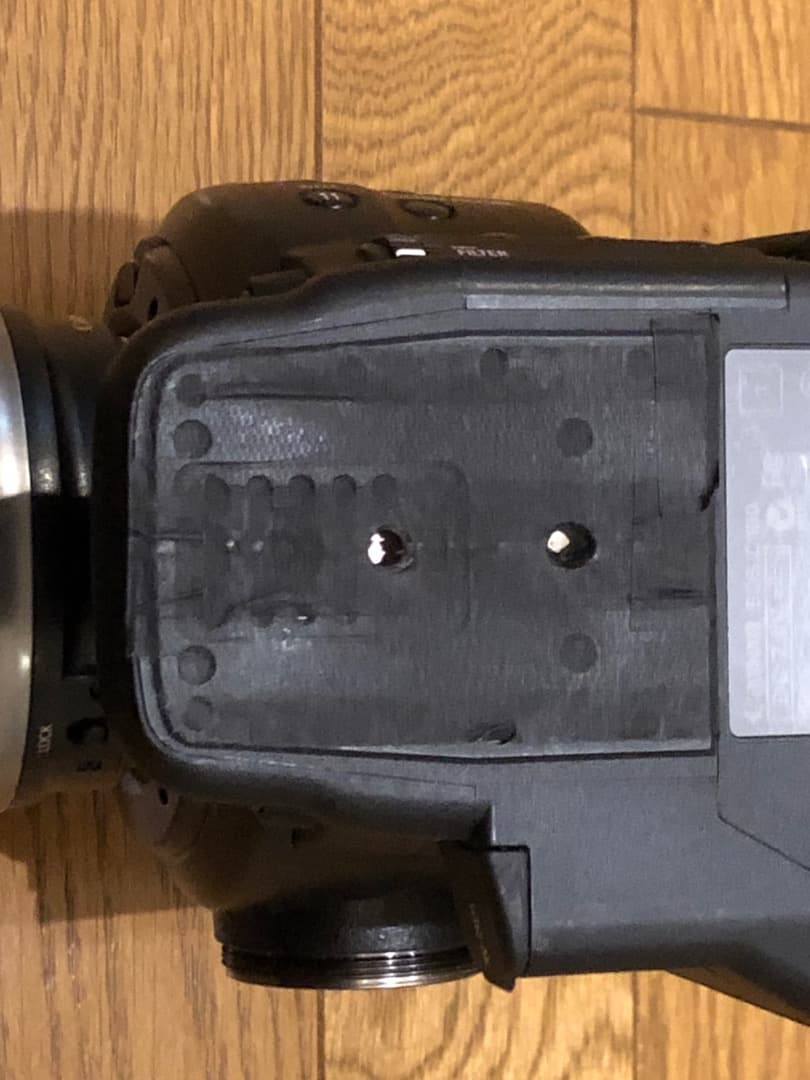 Canon EOS C100 ＋18-200 f3.5 レンズ付き シネマカメラ