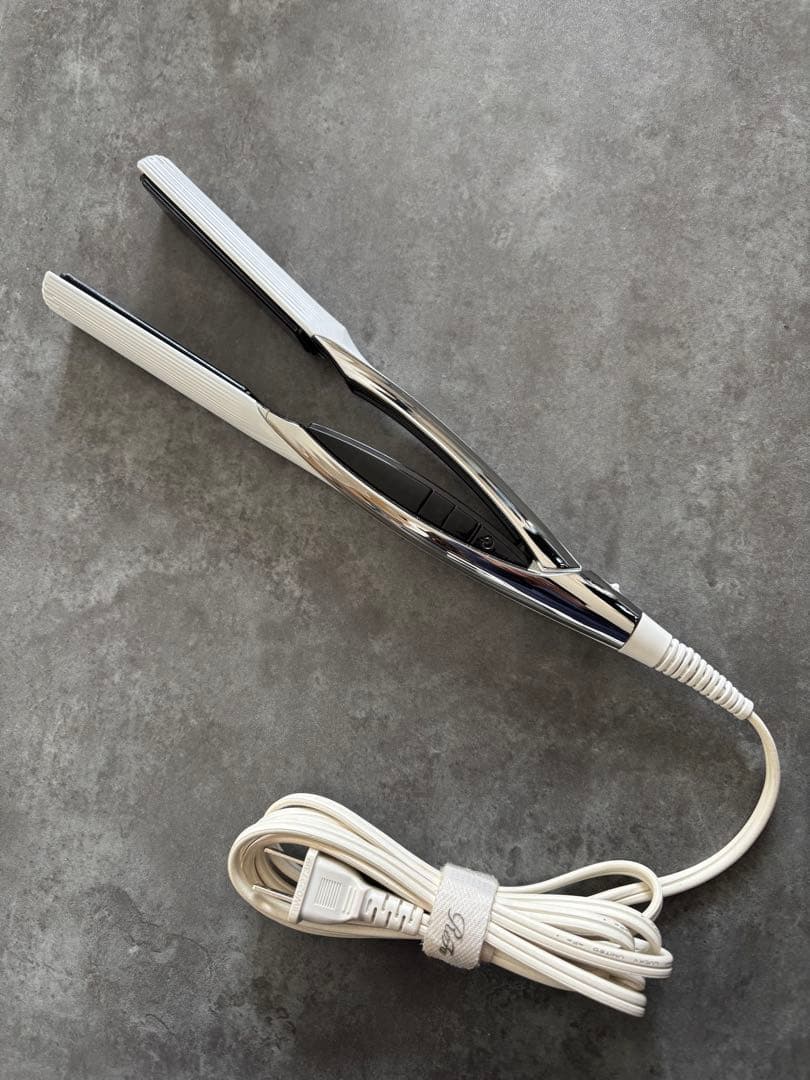 【⭐️箱不要¥500割引】MTG リファ　ReFa ストレートヘアアイロン①