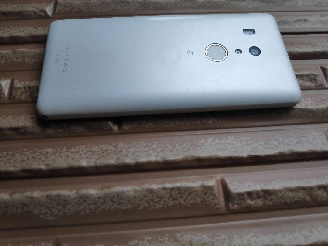 arrowsBe3 F-02L【OS⑪/32G】SIMフリー同機種24台纏め売り