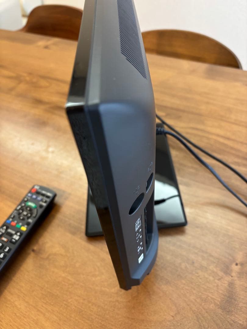 美品　Panasonic VIERA TH-19C300 19V型液晶テレビ