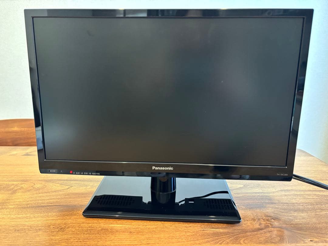 美品　Panasonic VIERA TH-19C300 19V型液晶テレビ