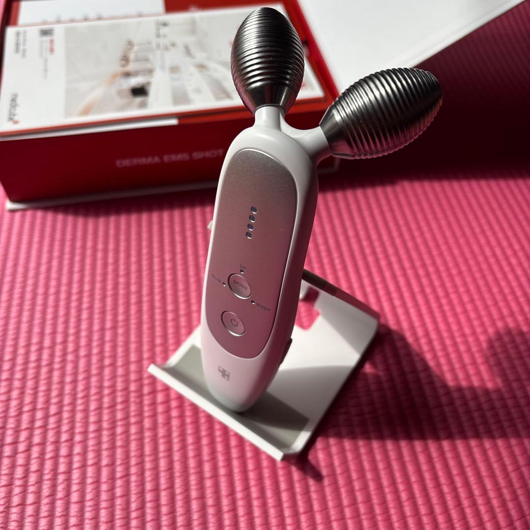 【別売りスタンド付き】AGE-R DERMA EMS SHOT 美顔器