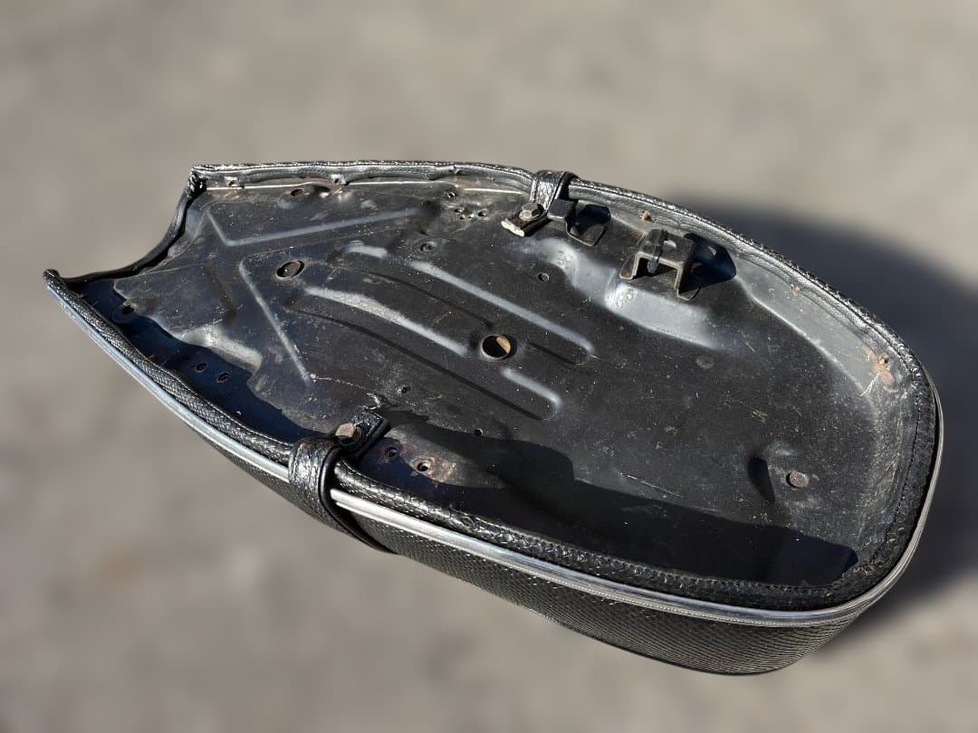 TX650 カスタムシート 破れ無し！XSにも☆