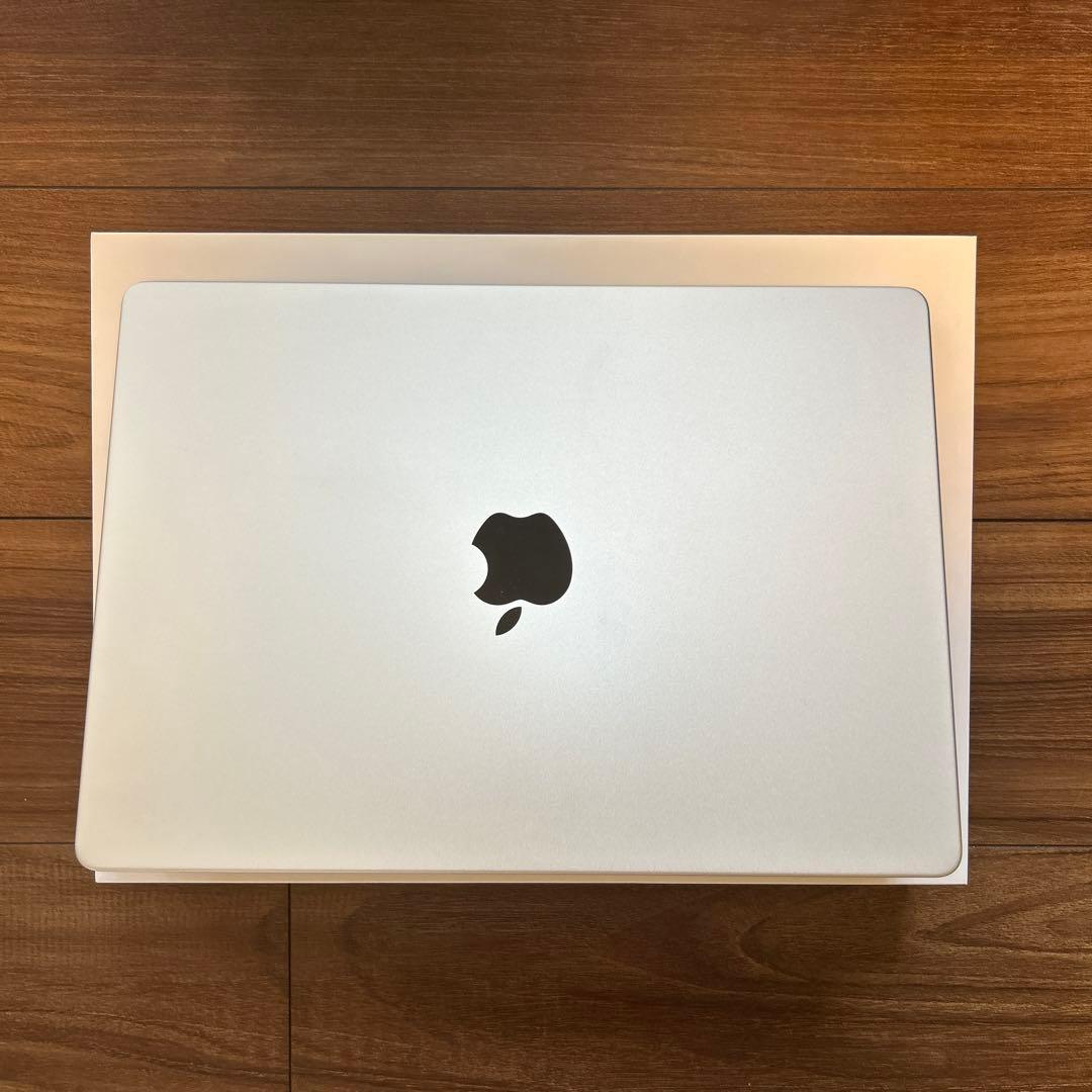 Apple MacBook pro 14インチ M3チップ 16GB 1TB