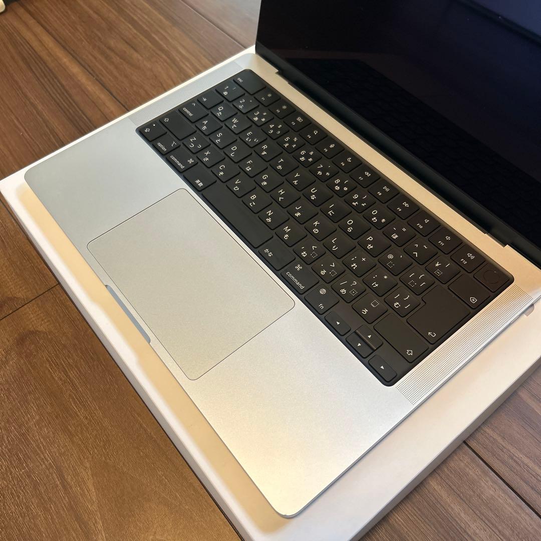 Apple MacBook pro 14インチ M3チップ 16GB 1TB