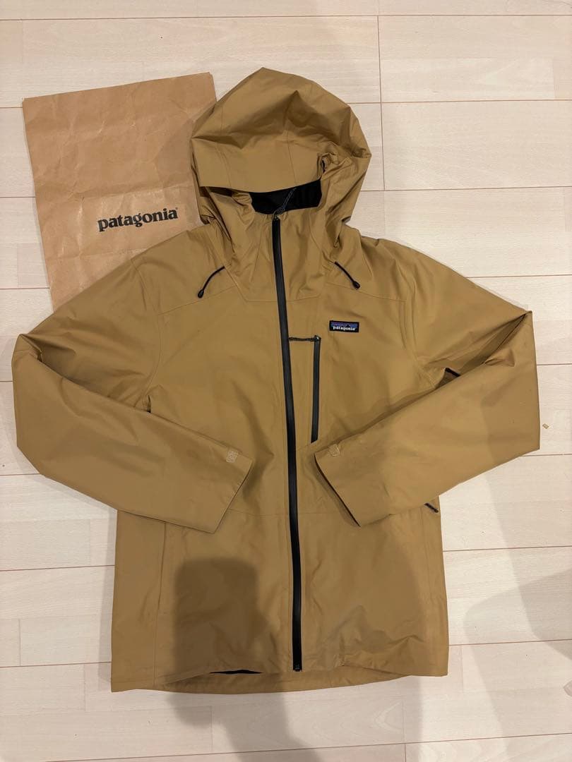 パタゴニア パウダータウンジャケットベージュGRBN 2024 - メルカリ
