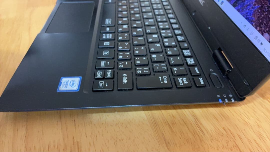 軽量薄型☆NEC VKT12H-3 i5-7Y54 メモリ8GB SSD128