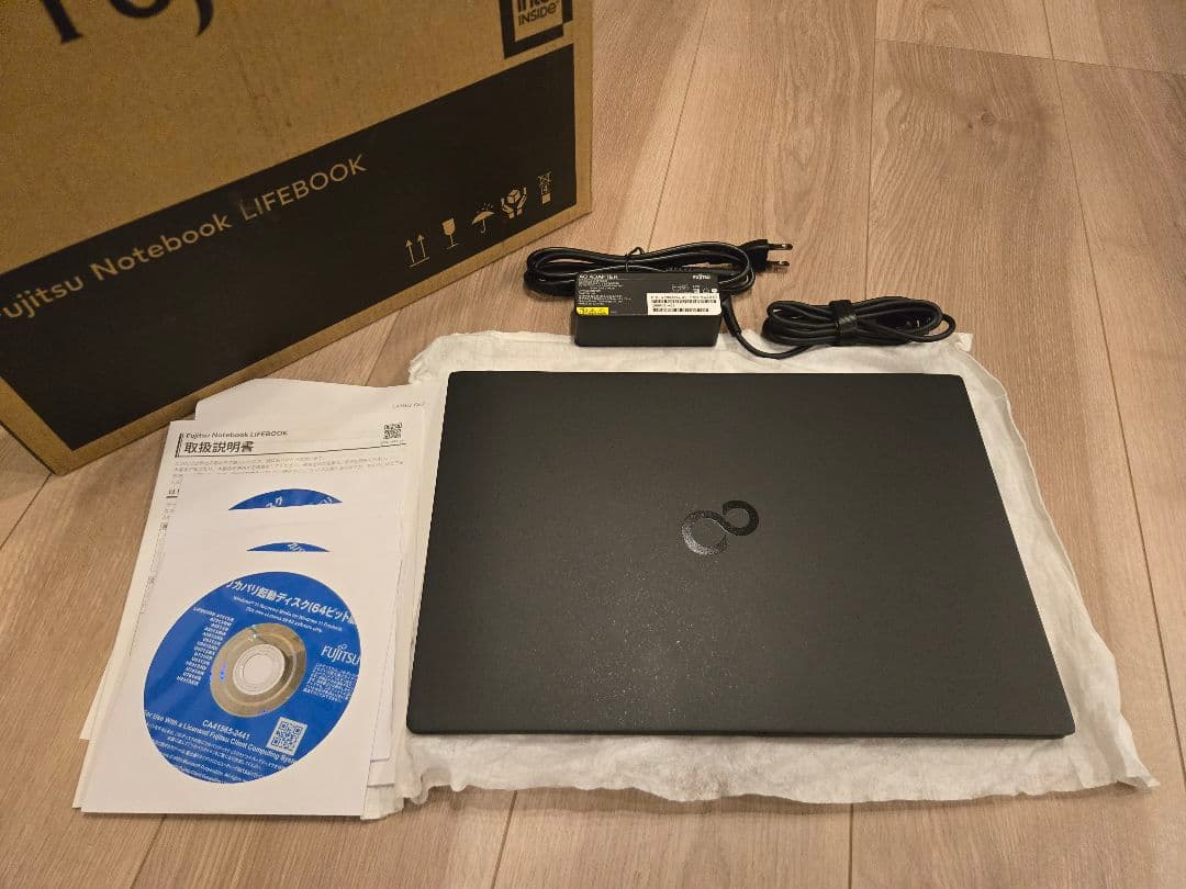 【未使用・メーカー保証期間内】富士通 U9313/RX 2026年購入