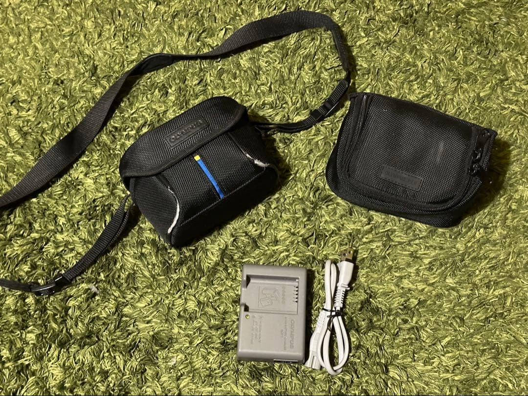 OLYMPUS OM-D ミラーレス一眼カメラオリンパス　ケース説明書おまけ付き