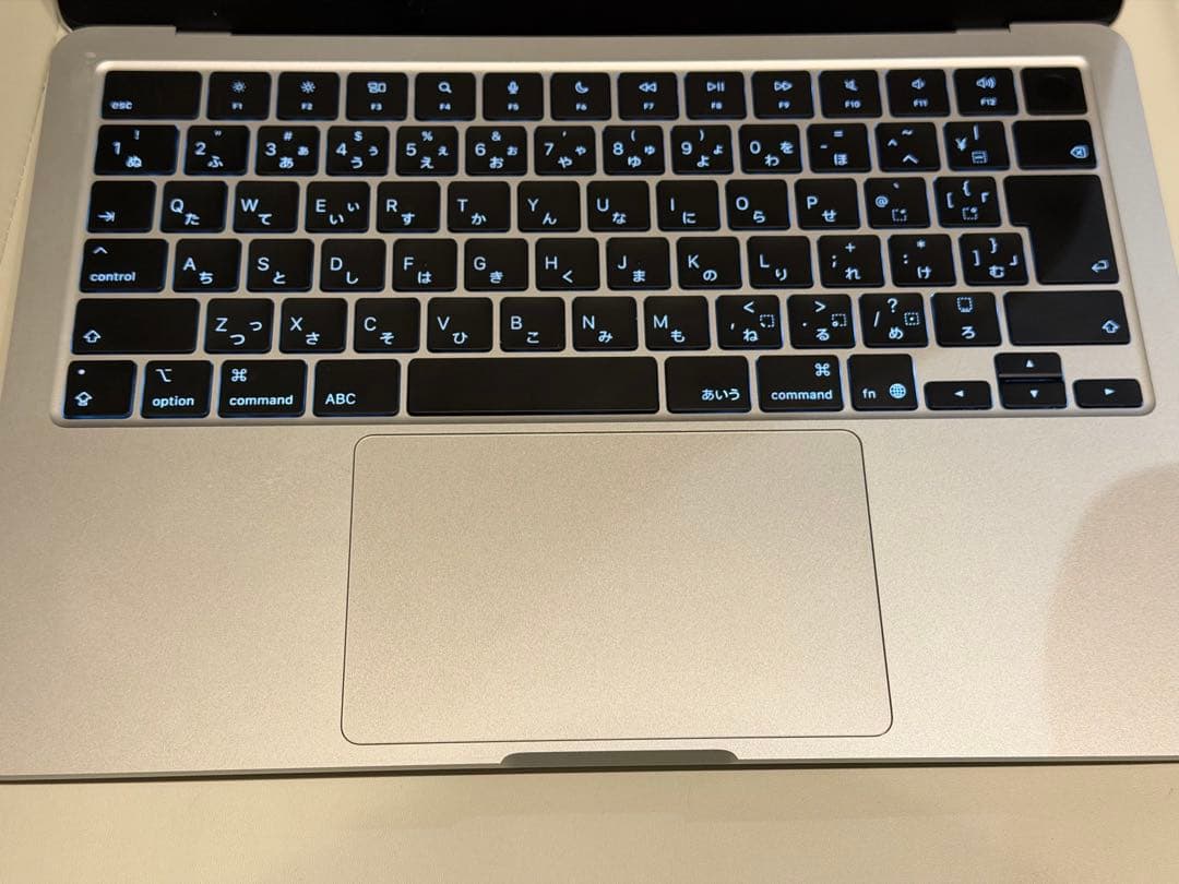 ゆーちゃんほぼ新品MacBook Air 2025 M4 32GB JIS