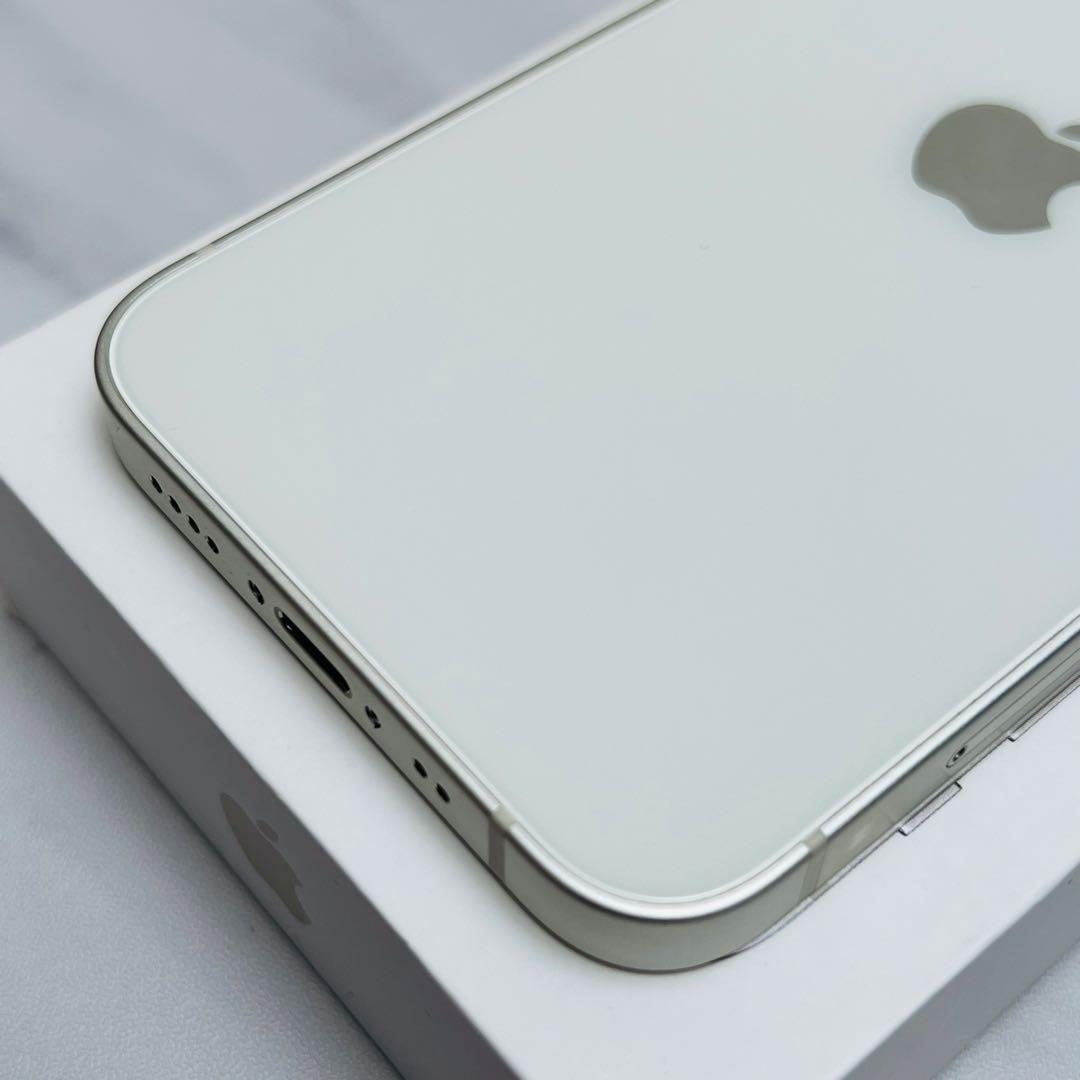 【上美品☆】iPhone13mini 本体 White 256GB SIMフリー