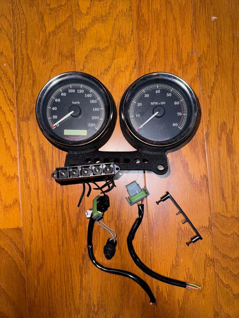 ハーレーダビッドソンスポーツスターXL1200R純正スピードメータータコ