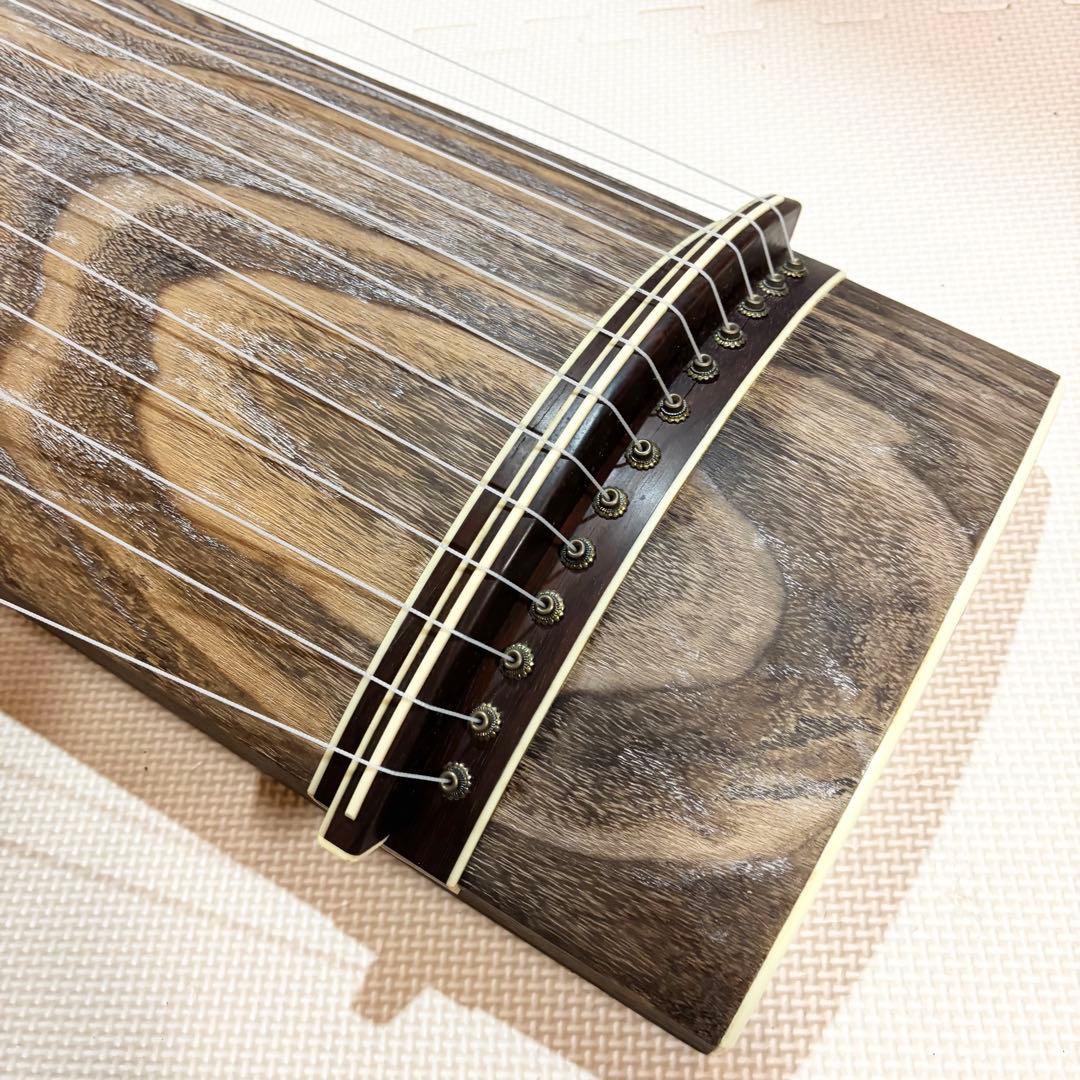 琴 十三弦 金蒔絵 並甲 すだれ彫り 13弦 和楽器 - メルカリ