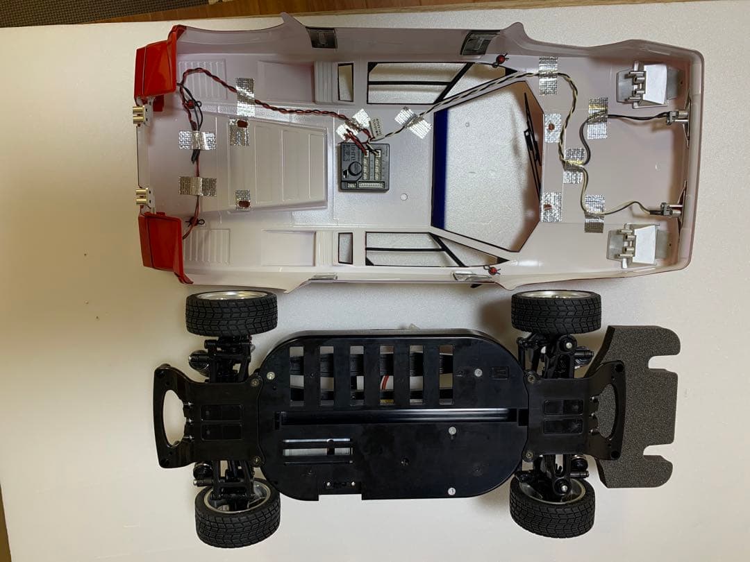 タミヤ 1/10 RC ランボルギーニ・カウンタック - メルカリ