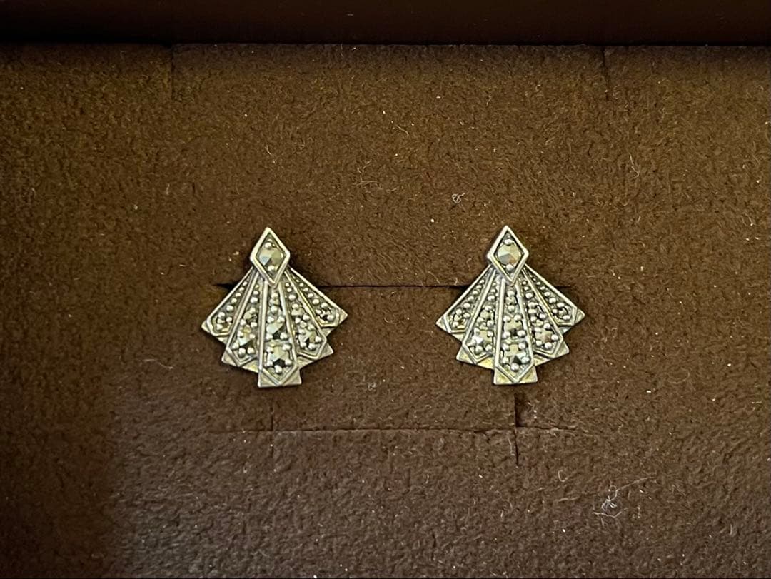 アガット シルバーマーカサイトピアスの通販はau PAY マーケット