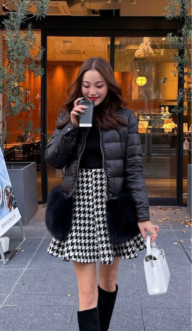 新品シェリエ sheller FOXファー ダウンジャケット - メルカリ