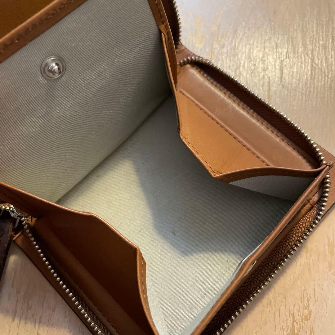 MARGARET HOWELL ダークブラウン 二つ折り財布 - メルカリ