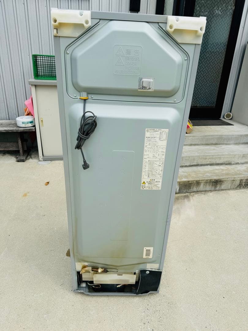 福岡発　TOSHIBA 東芝 冷蔵庫 冷凍庫 動作品 265L 大容量 家庭用