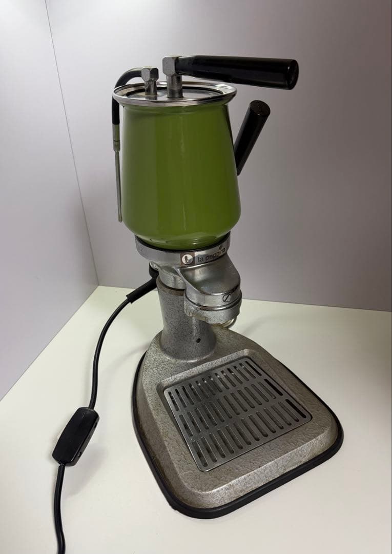 La Peppina エスプレッソマシン　訳あり La Peppina Termomatica lever coffee machine by Fe-Ar, 1960s | intOndo