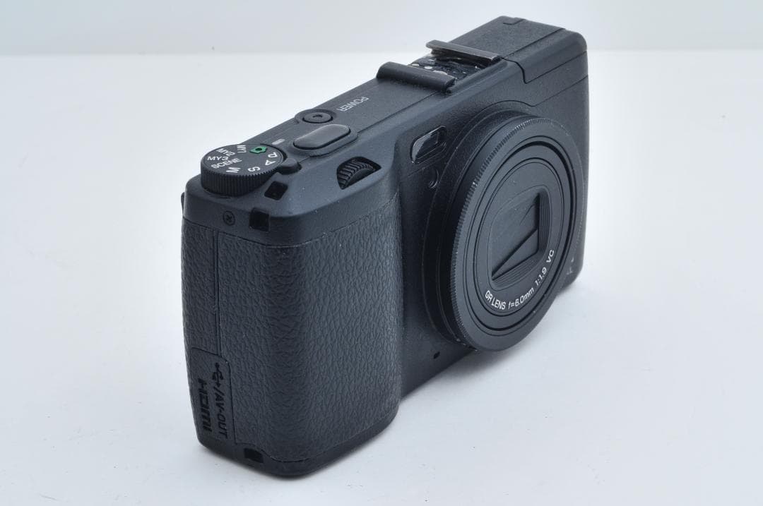 リコー RICOH GR DIGITAL Ⅳ ≪シャッター1700回≫